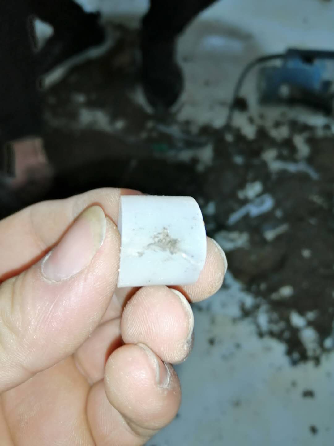 酒泉家里地暖漏水了怎么办？